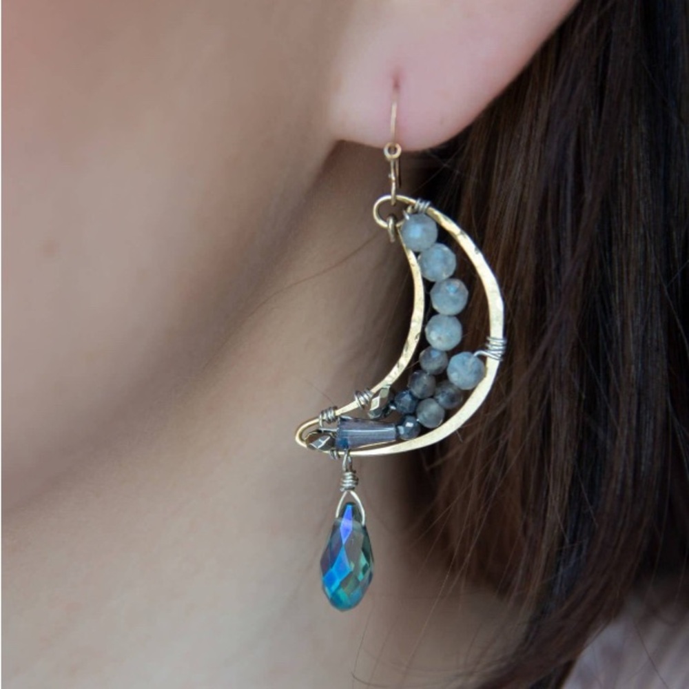 Eclipse Earrings-moonstone, labradorite